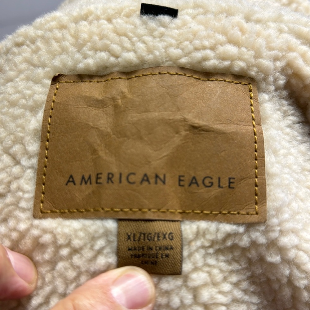 NEW & UNWORN - American Eagle sherpa shearling lined denim jacket - awesome - Picture 9 of 12